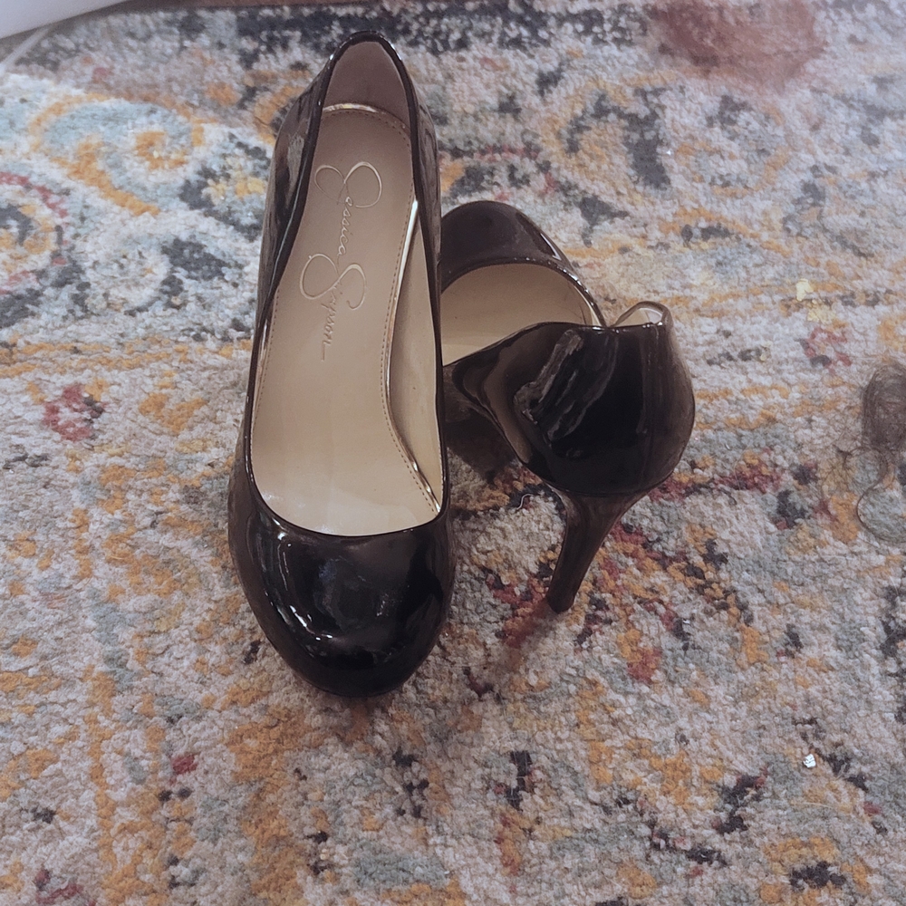 Jessica Simpson Glossy Black Heels
